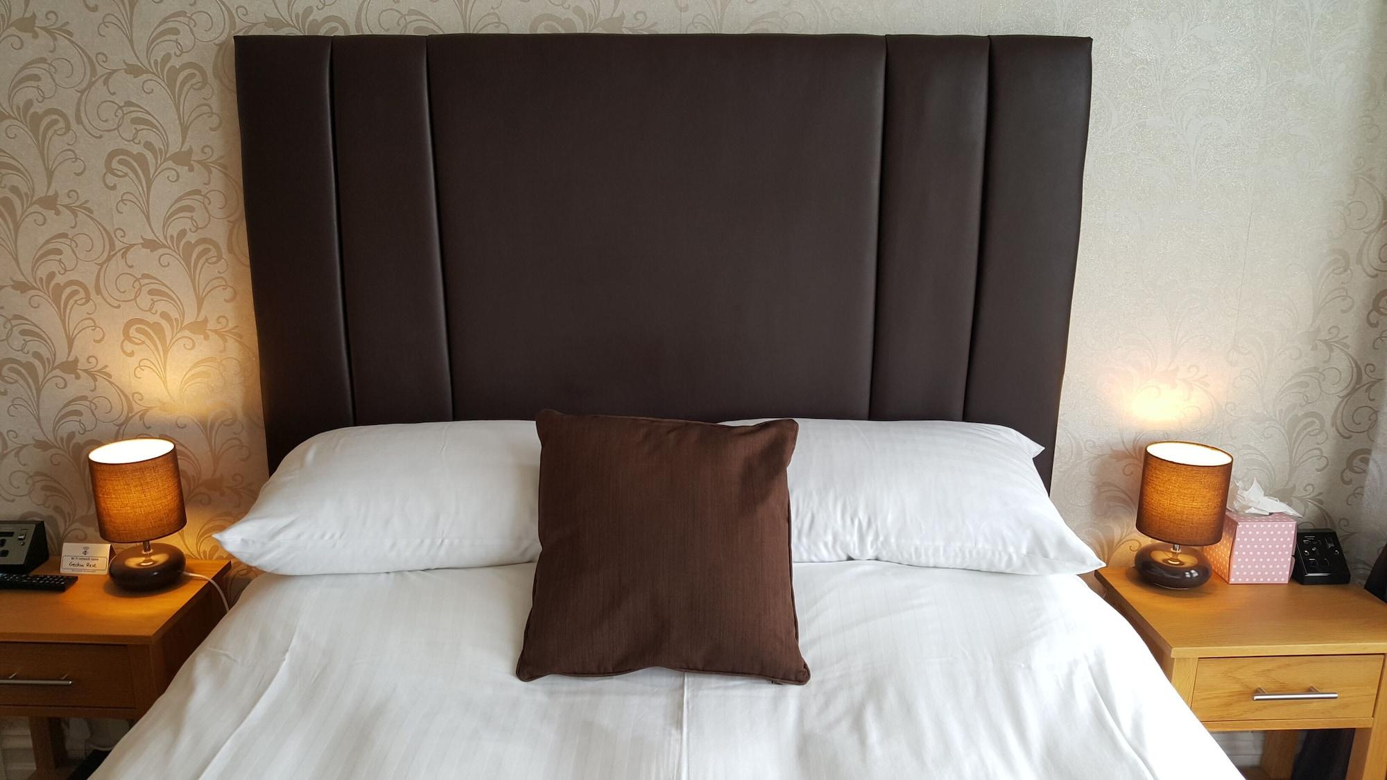 Geckos Rest Bed & Breakfast New Quay Екстериор снимка