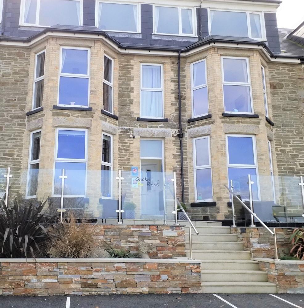 Geckos Rest Bed & Breakfast New Quay Екстериор снимка