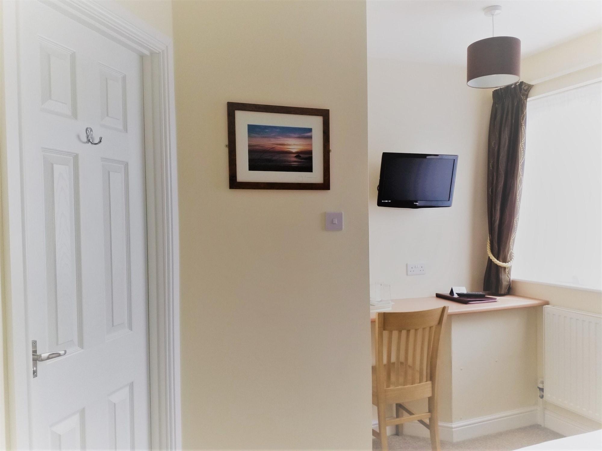 Geckos Rest Bed & Breakfast New Quay Екстериор снимка