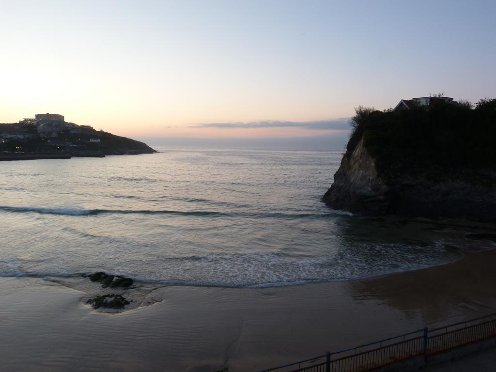 Geckos Rest Bed & Breakfast New Quay Екстериор снимка