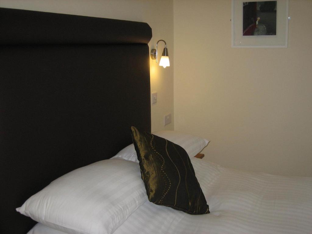 Geckos Rest Bed & Breakfast New Quay Стая снимка